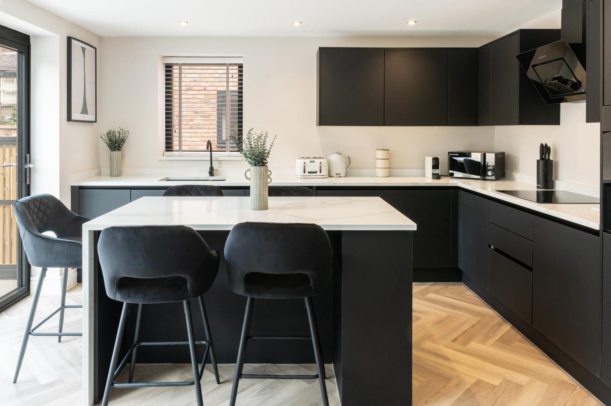 Luxury 4br Centre House - Free Parking Holiday home Liverpool